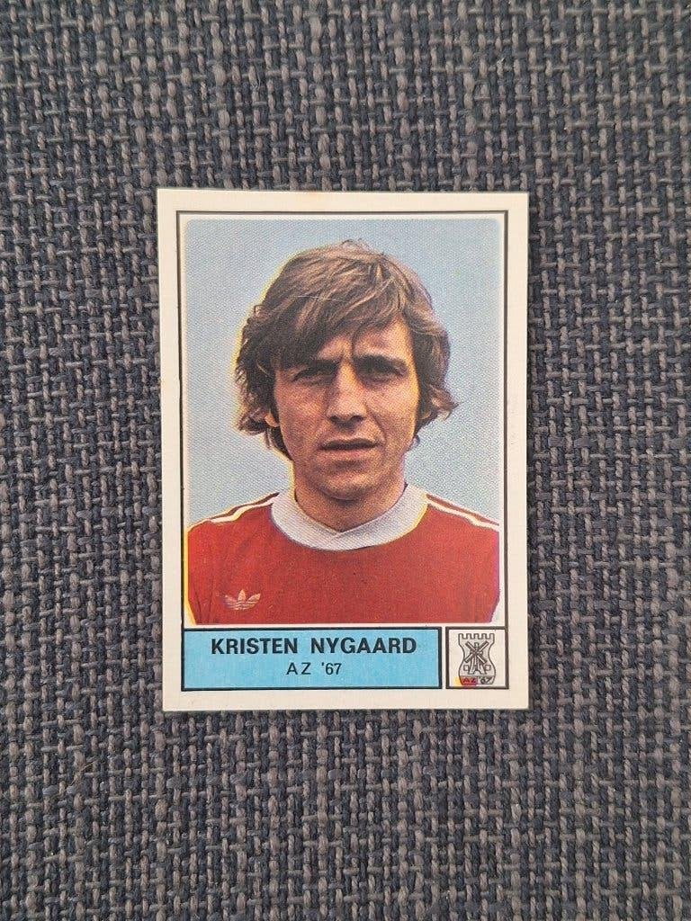 Panini Voetbal 78 Kristen Nygaard AZ, Verzamelen, Sportartikelen en Voetbal, Verzenden, Zo goed als nieuw, AZ, Poster, Plaatje of Sticker