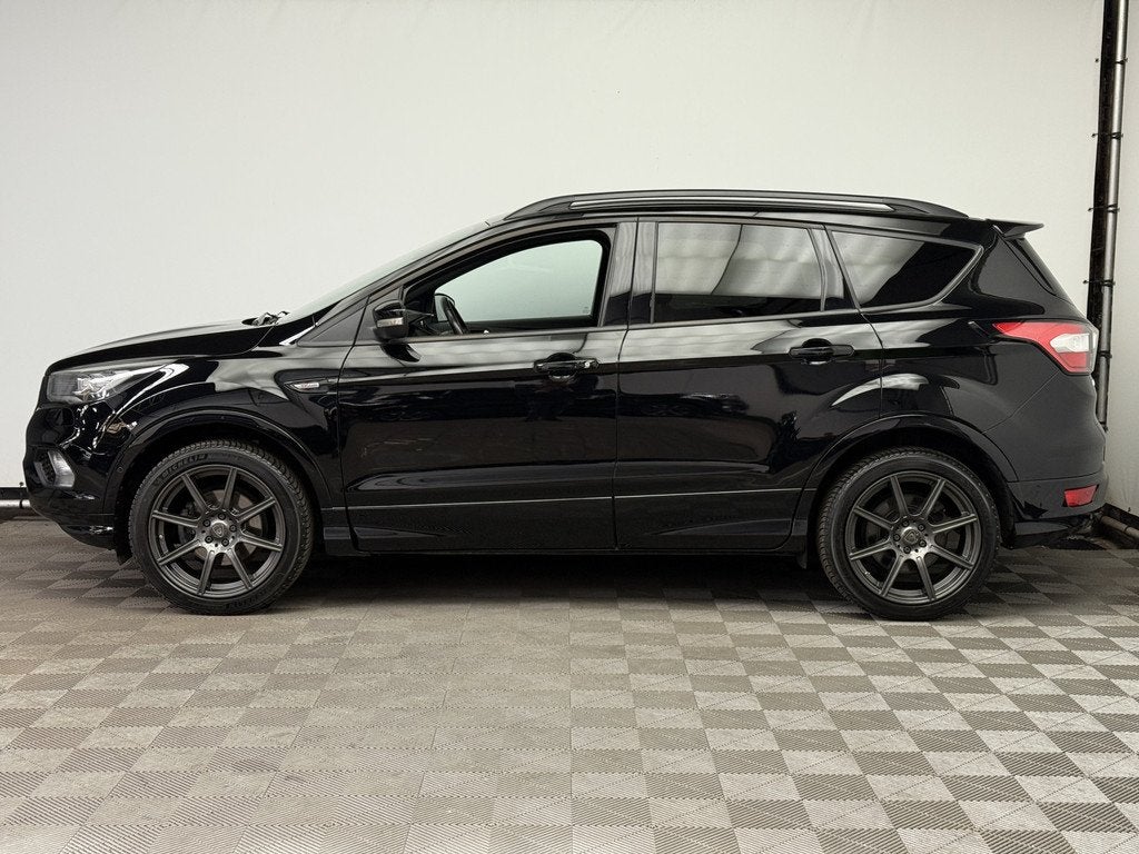 Ford Kuga 1.5 EcoBoost ST Line Zeer Compleet (bj 2018), Voorwielaandrijving, Automatische klimaatregeling, 4 cilinders, Zwart