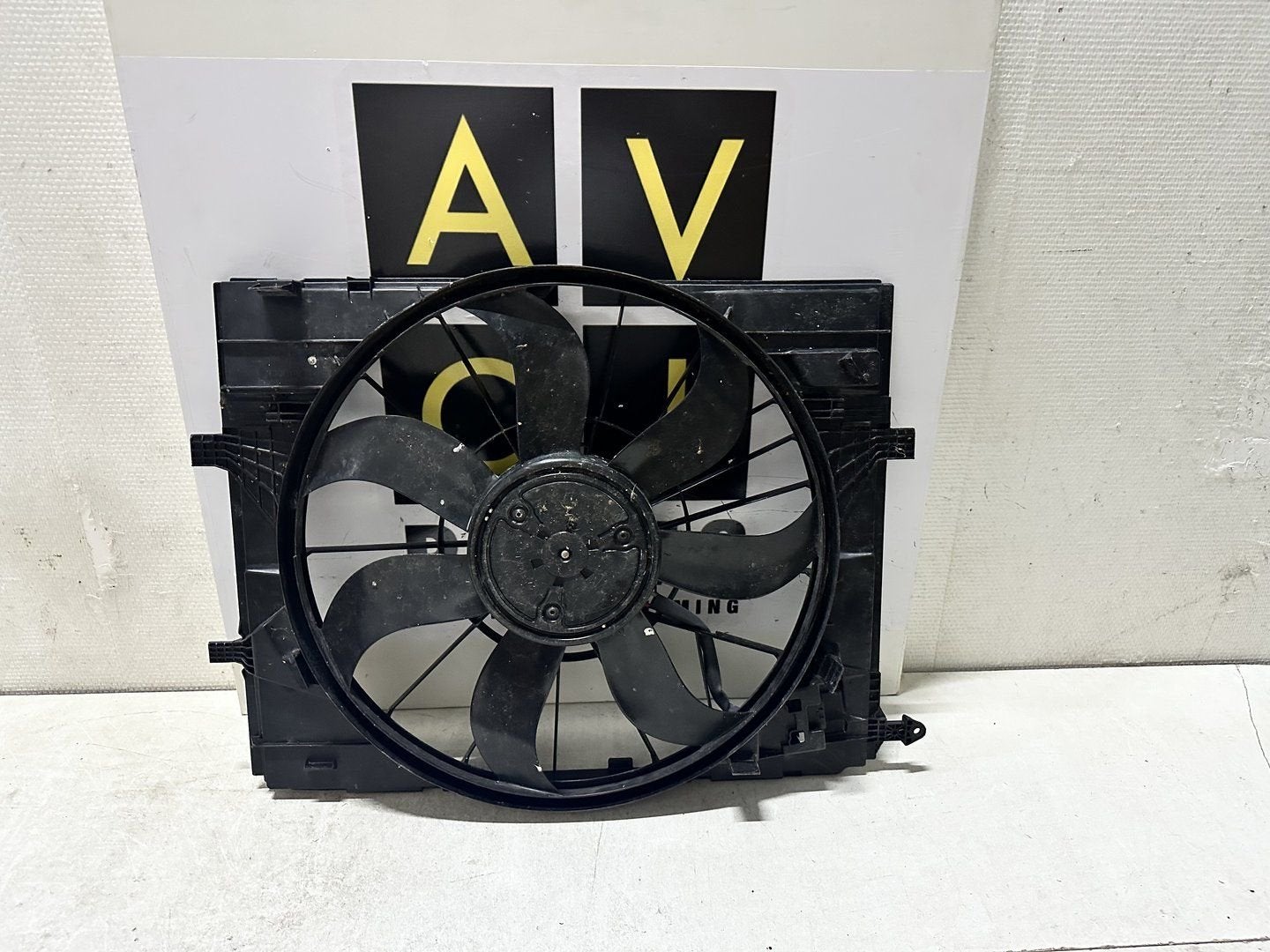 Mercedes EQC W293 Vito V klasse Ventilaor koelvin 3135104282, Auto diversen, Gebruikt, -, -, Ophalen of Verzenden