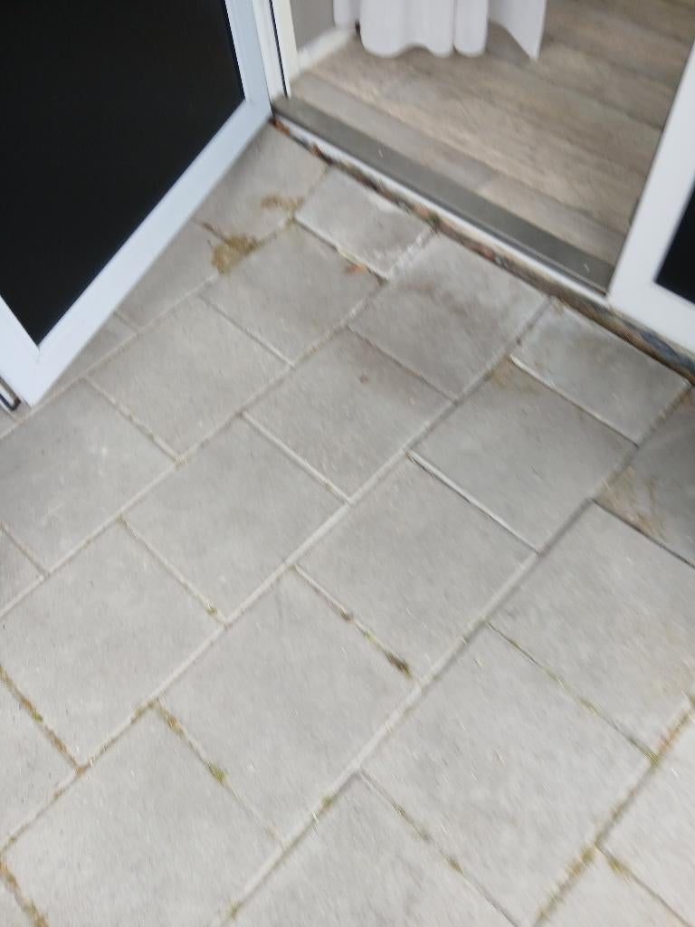Klusjes man, Ophalen, Overige materialen, Minder dan 5 m², Terrastegels