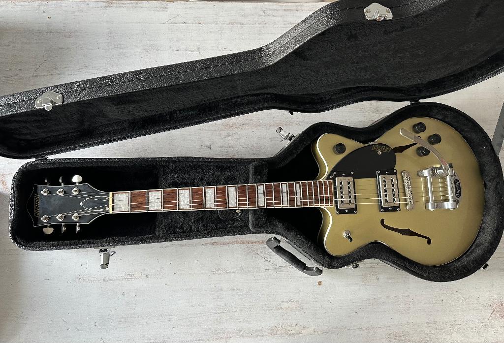 Gretch Streamliner + Roland amp + toebehoren PERFECTE STAAT, Semi-solid body, Met versterker, Zo goed als nieuw, Ophalen