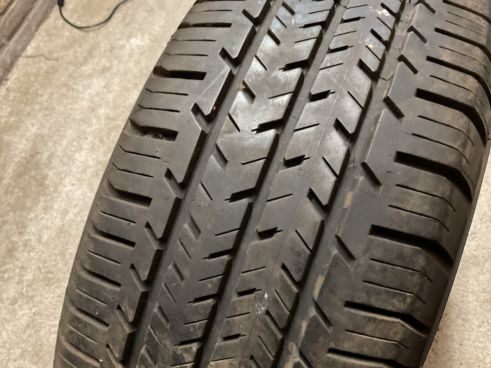 2 Michelin Agilis 51 215/65R15C Banden, Ophalen, Gebruikt