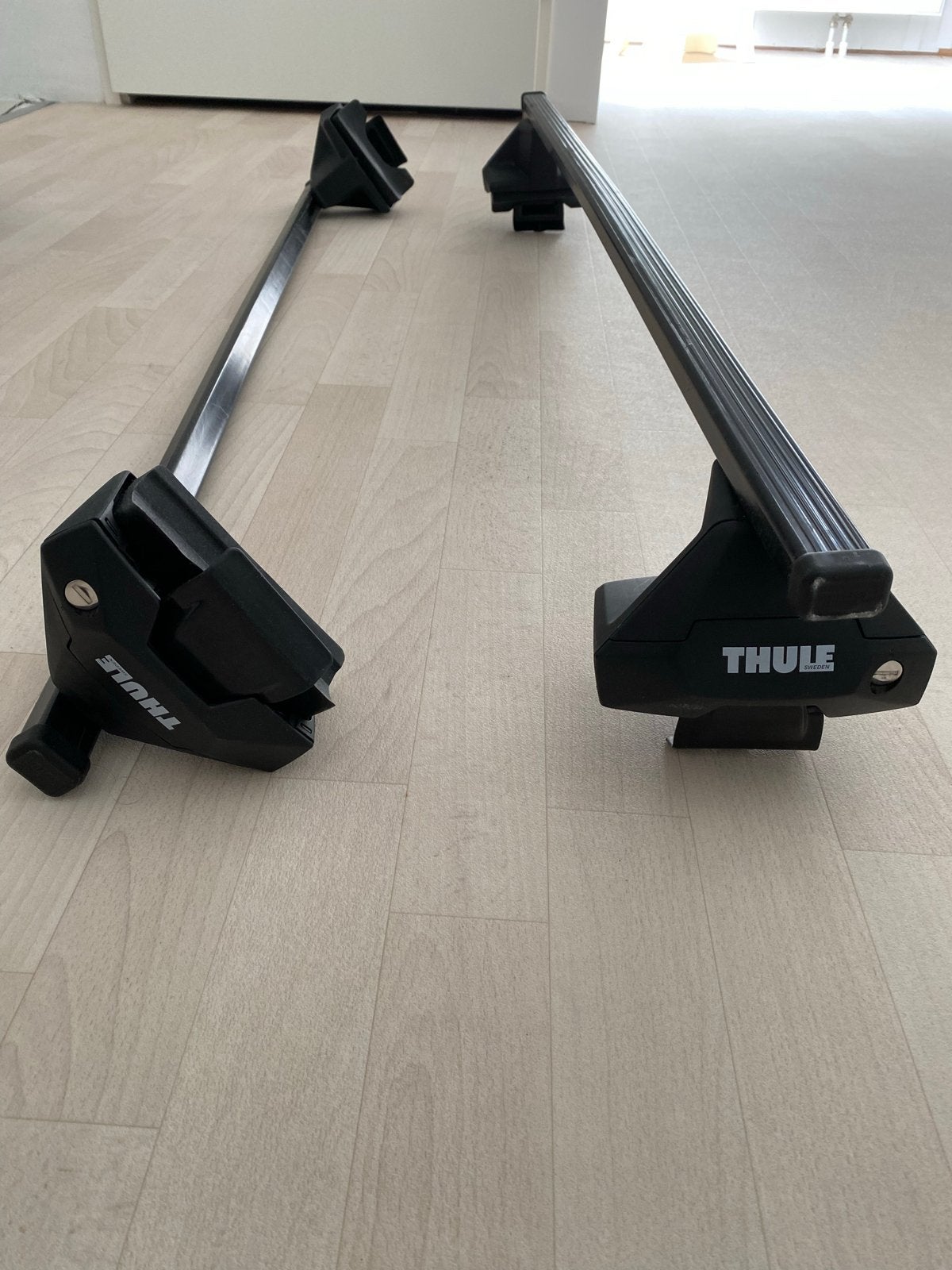 Thule squarebar dakdragers voor Volkswagen Polo, Ophalen, Zo goed als nieuw
