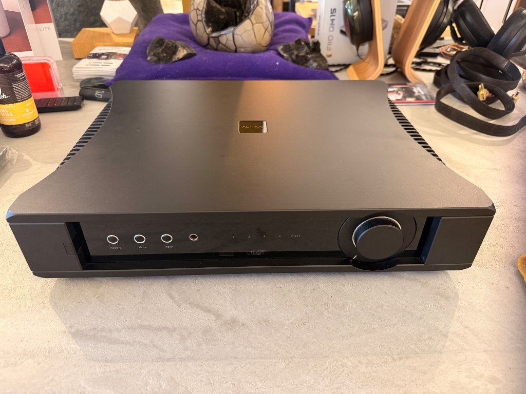Rega Aethos Integrated Amplifier – zwart – demo, Ophalen, ., Zo goed als nieuw, .
