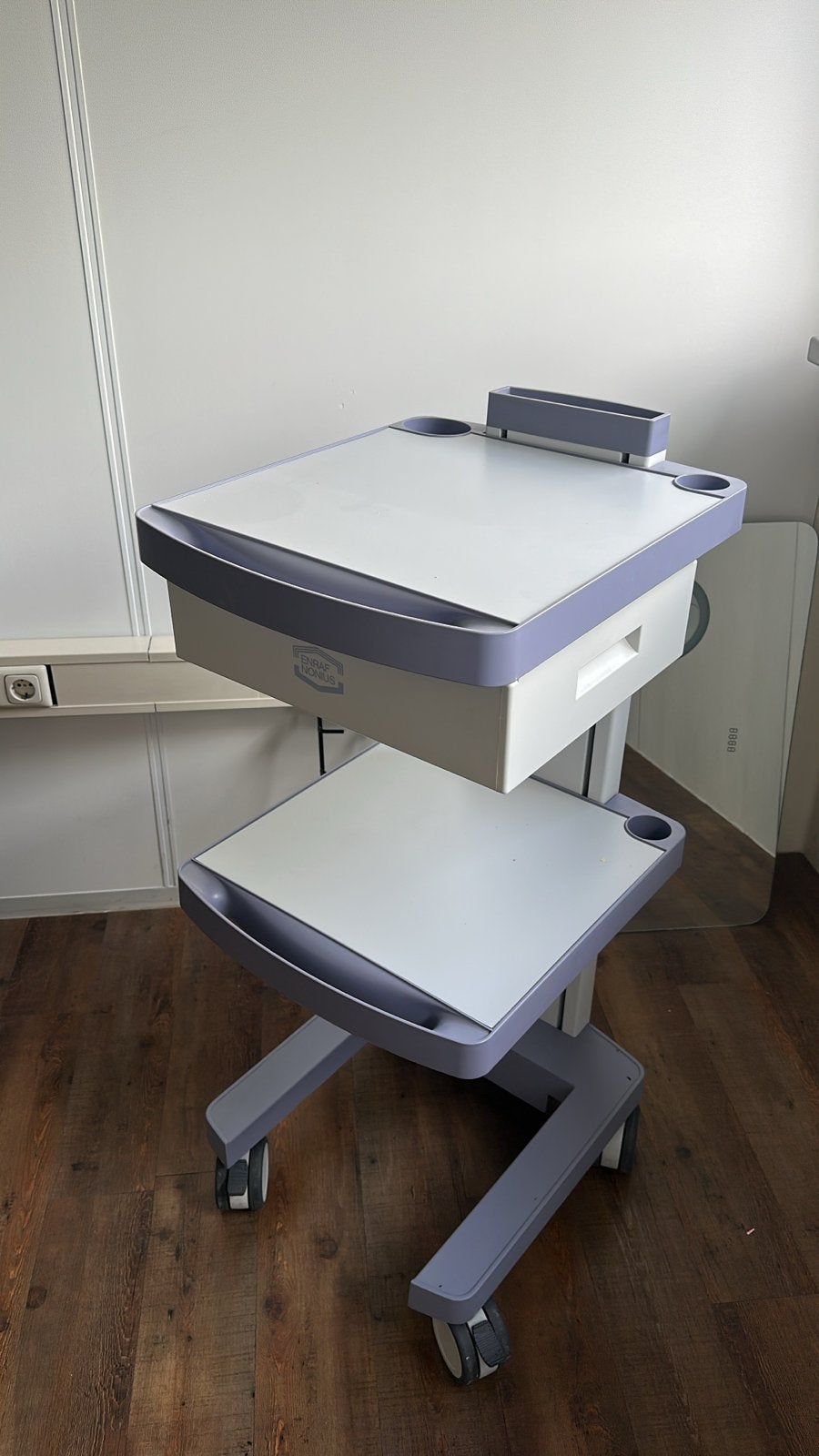 FYSIO Mobiele werkplek/trolley met twee bladen en wielen, Ophalen, Gebruikt, Overige typen
