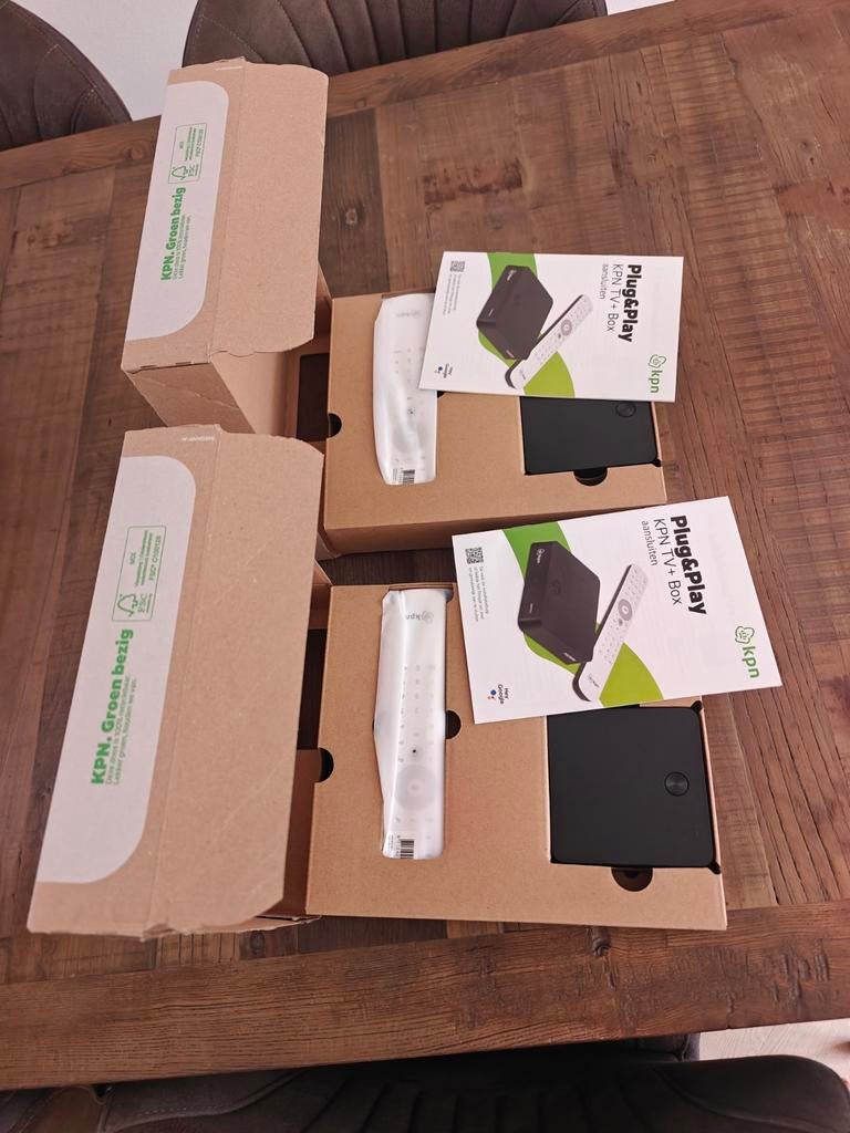 KPN TV+ Box Plug&Play (2 stuks), Ophalen of Verzenden, Nieuw, Decoder