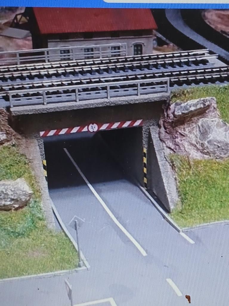 Dubbelspoor viaduct h0, Hobby en Vrije tijd, Modeltreinen | H0, Verzenden