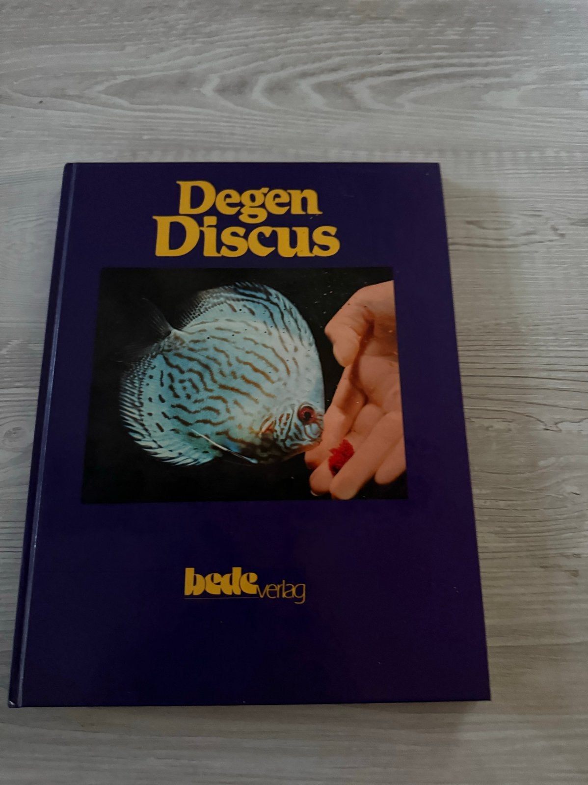 Degen Discus Boek - Alles over Discusvissen, Dieren en Toebehoren, Vis, Zoetwatervis, Schoolvis
