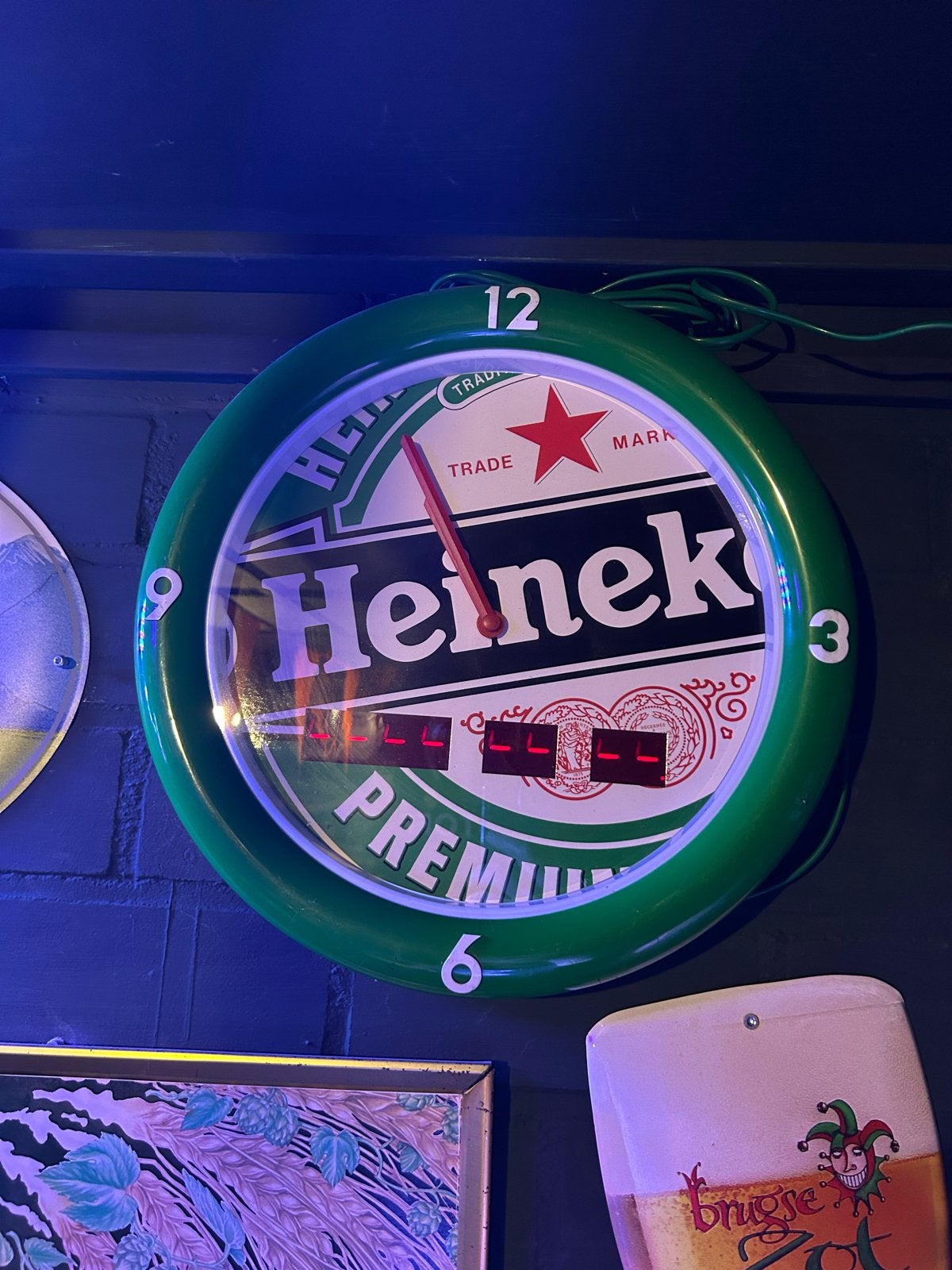 Heineken klok met datumweergave, Ophalen, Glow in the dark, Groen, Analoog en Digitaal