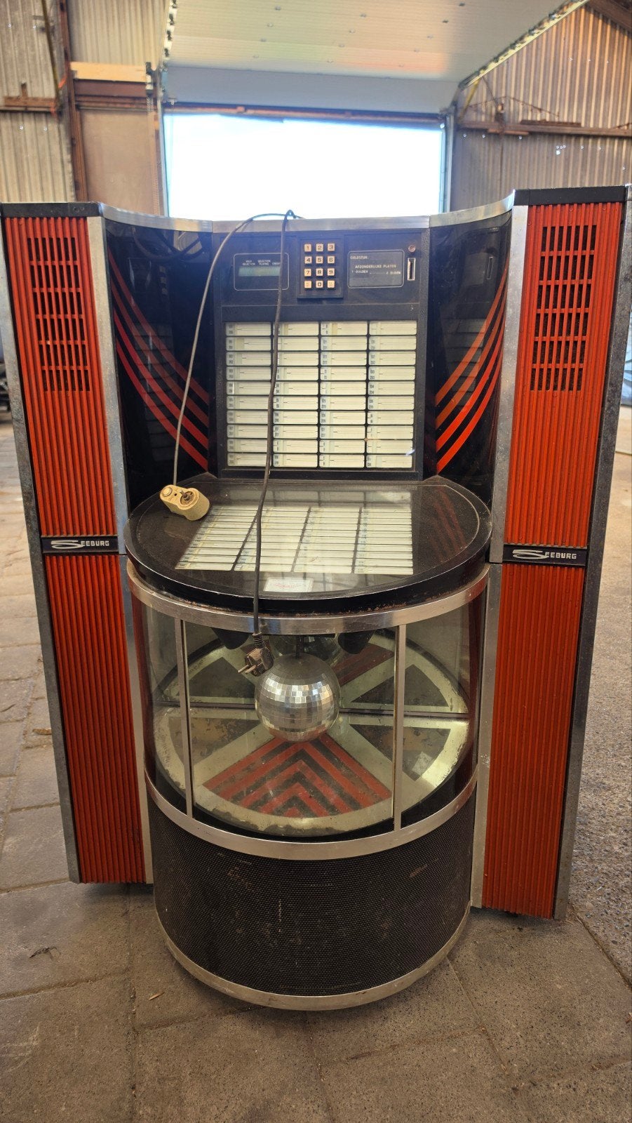 2 X Seeburg SMC2 Jukebox - met ruime hoeveelheid singels, Met singles, Gebruikt, Ophalen of Verzenden, 1970 tot heden