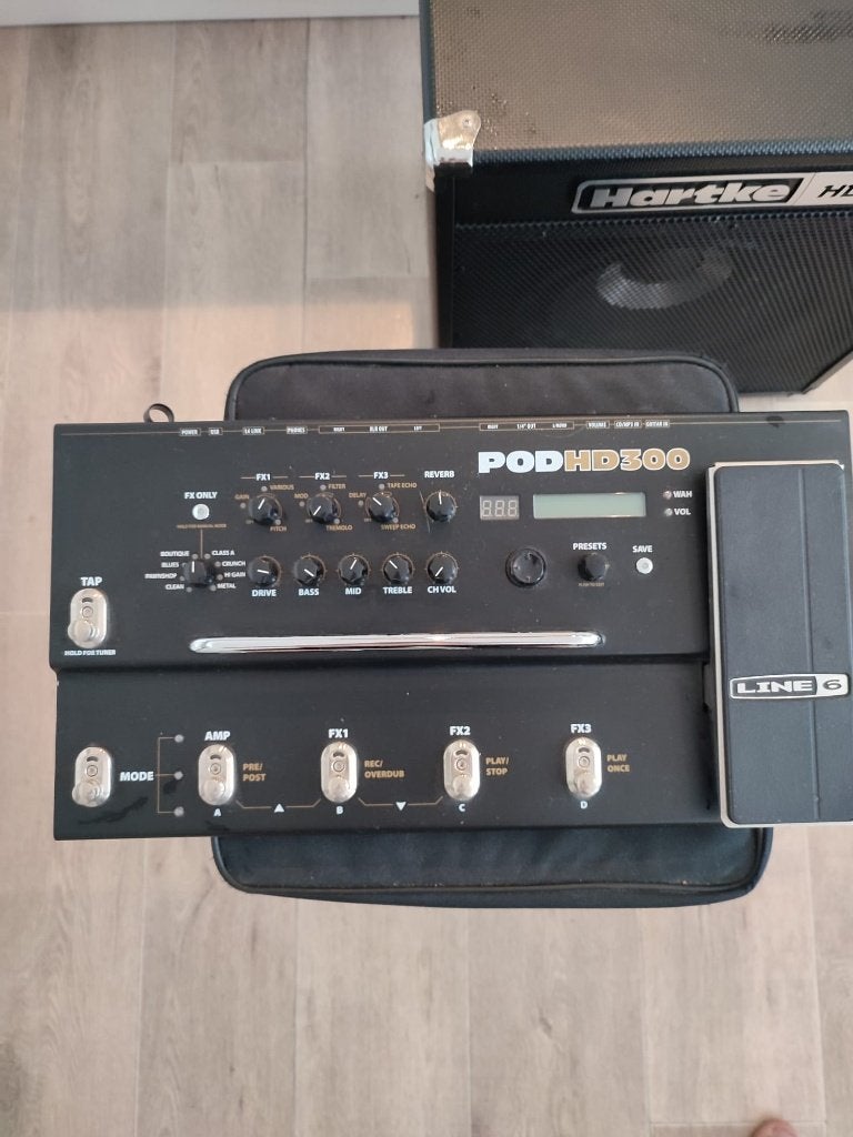 Line 6 HD300 Pod, Ophalen, Zo goed als nieuw, Gitaar, Minder dan 50 watt