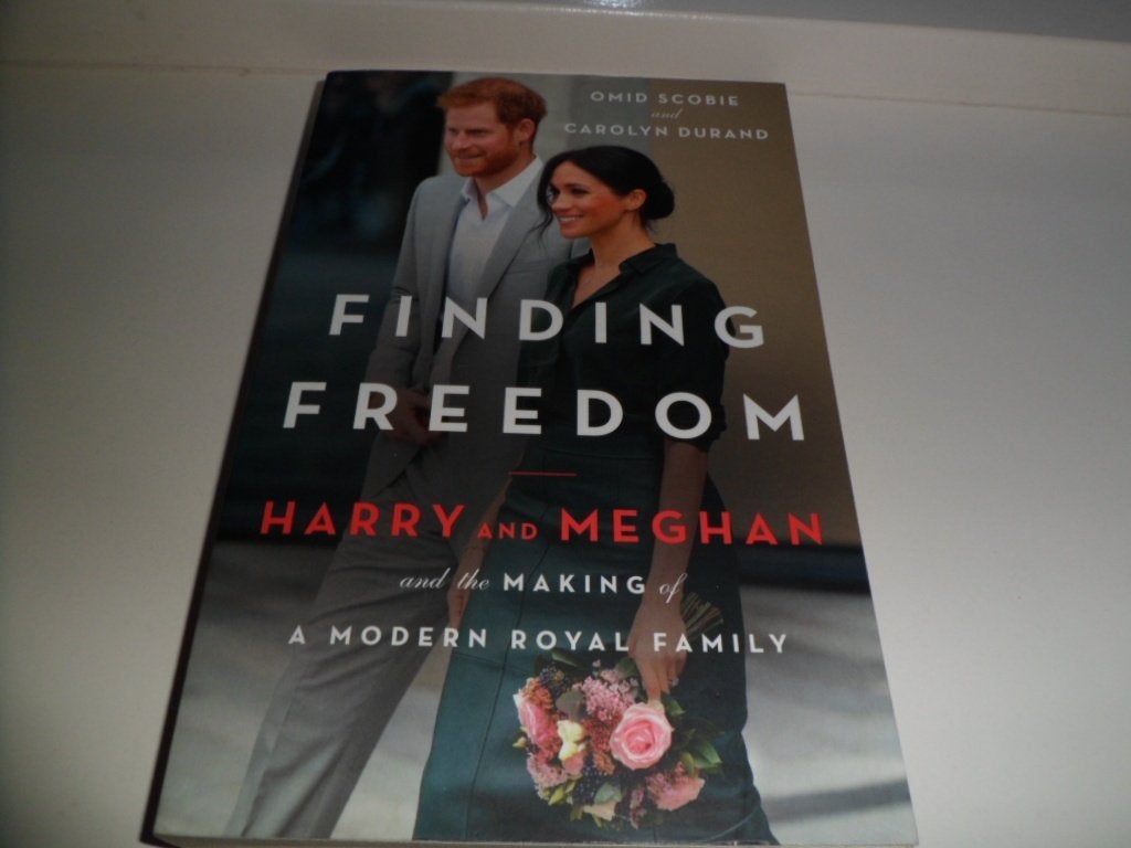 Finding Freedom Harry and Meghan ( Engels boek), Ophalen of Verzenden, Zo goed als nieuw