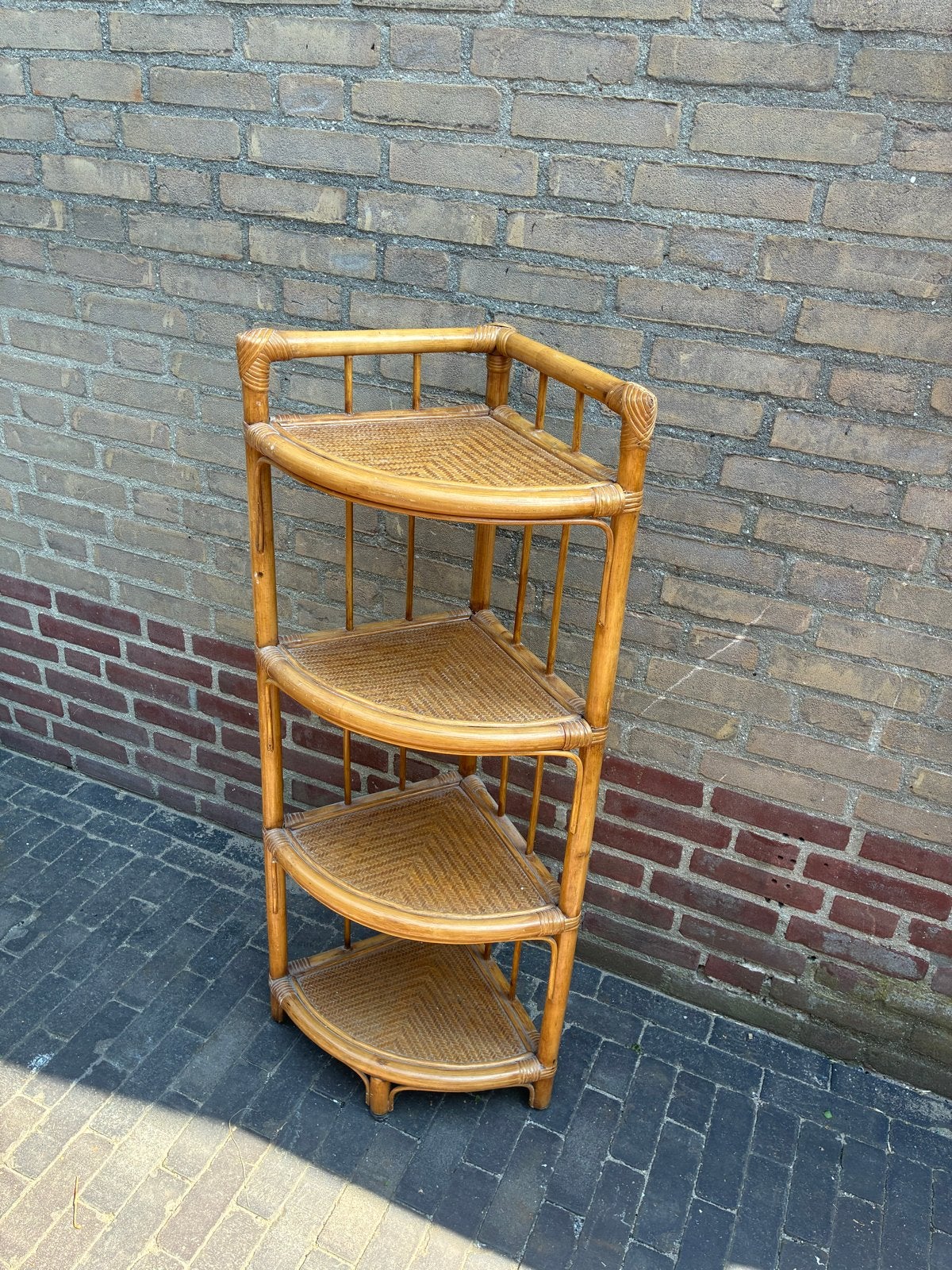 Vintage rotan hoekrek - 4 etages, Ophalen, Gebruikt