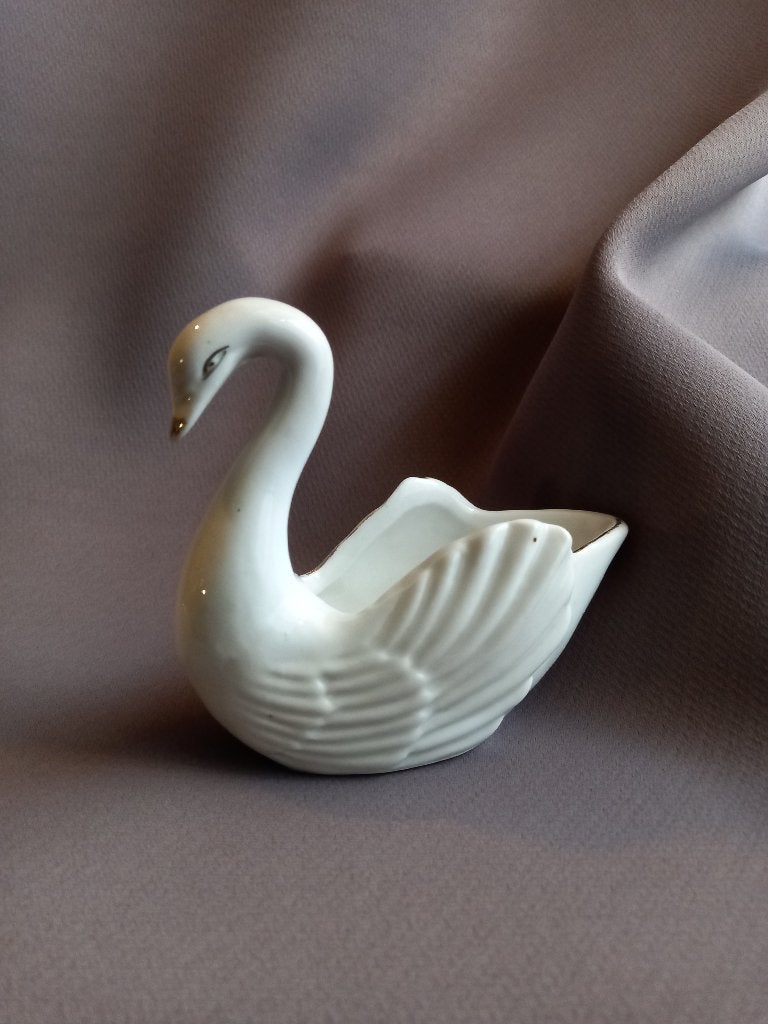 Vintage bloempot zwaan, Rond, Ophalen of Verzenden, Zo goed als nieuw, Aardewerk