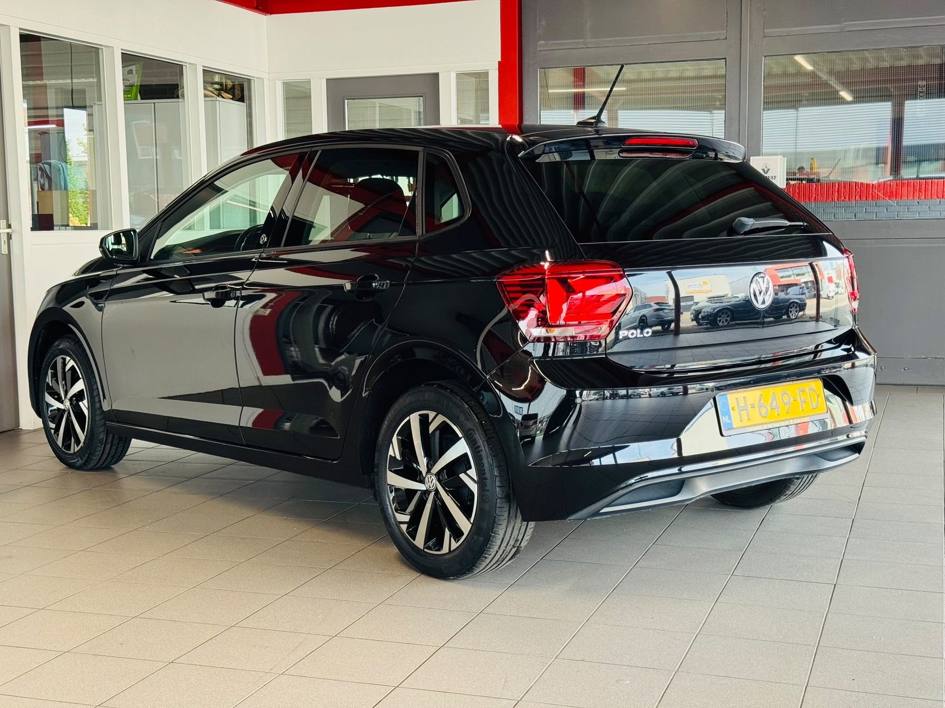 Foto 10 van Volkswagen Polo 1.0 TSI Beats*PDC V+A*Cruise Control*Virtual