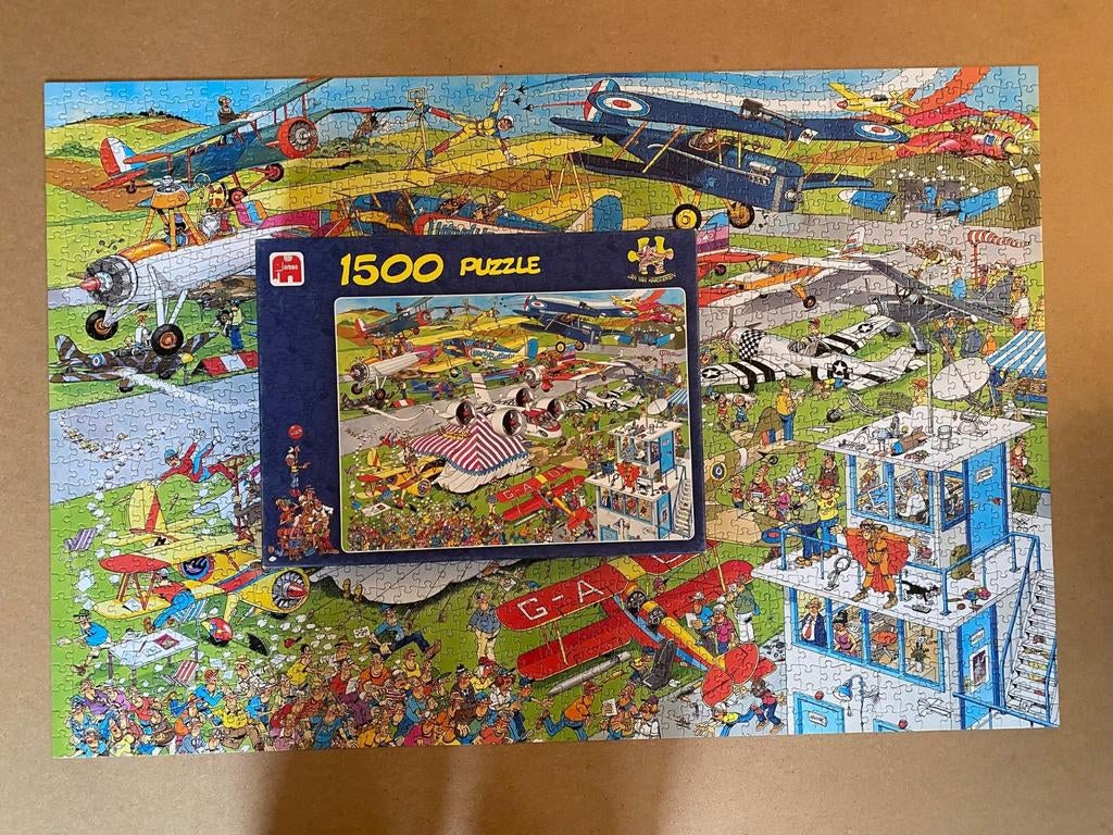 Zgan Jan van Haasteren puzzel 1500 st 01488 De vliegshow, Ophalen of Verzenden, 500 t/m 1500 stukjes, Zo goed als nieuw, Legpuzzel