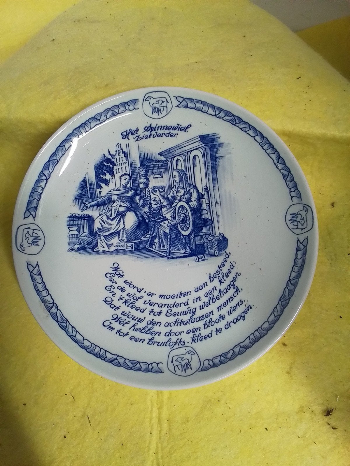 15647) mooi antiek wandbord met spreuk   doorsnede 175mm, Ophalen of Verzenden