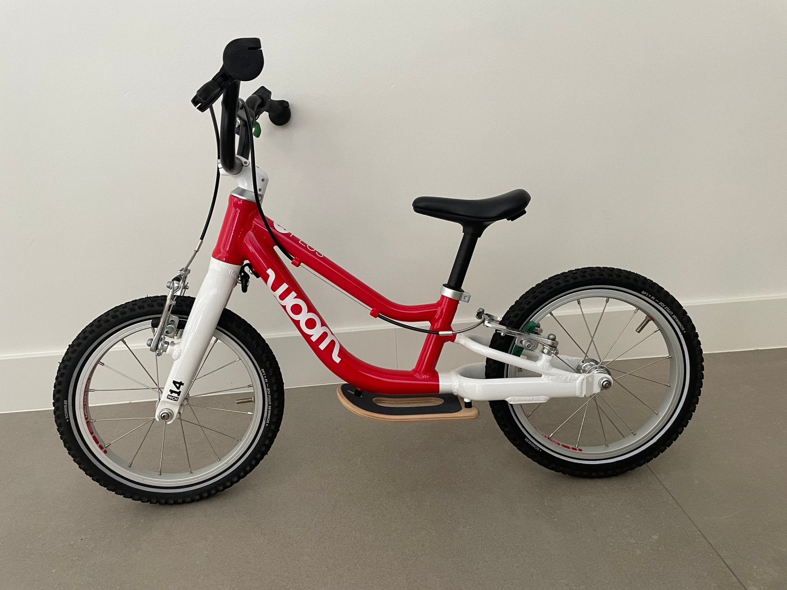 Woom 1 PLUS loopfiets – als nieuw, Fietsen en Brommers, Ophalen, Zo goed als nieuw, Minder dan 16 inch