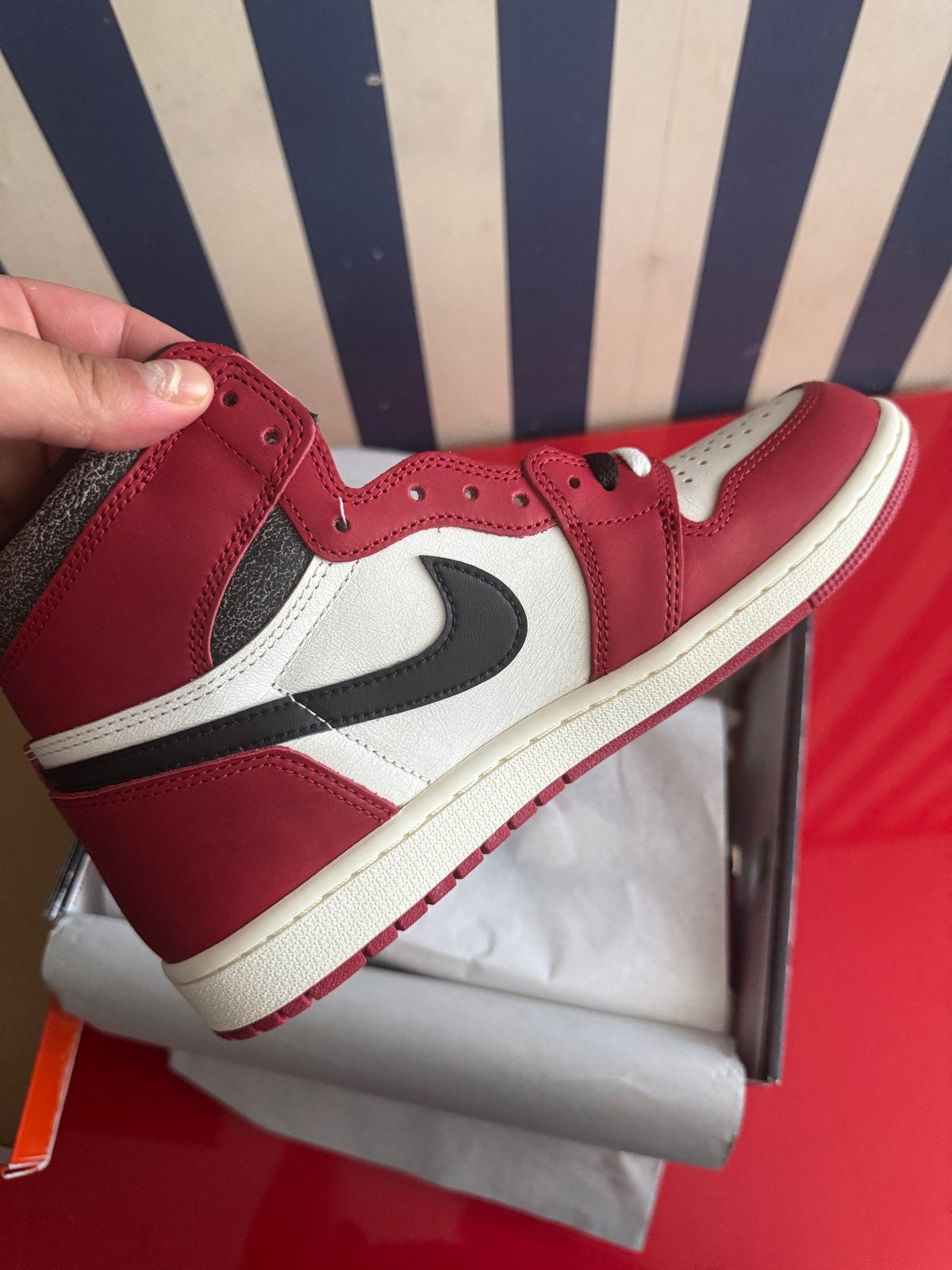 Nike Air Jordan 1 Retro High OG Chicago Reimagined, Kleding | Heren, Schoenen, Ophalen of Verzenden, Nieuw, Overige kleuren, Sneakers of Gympen