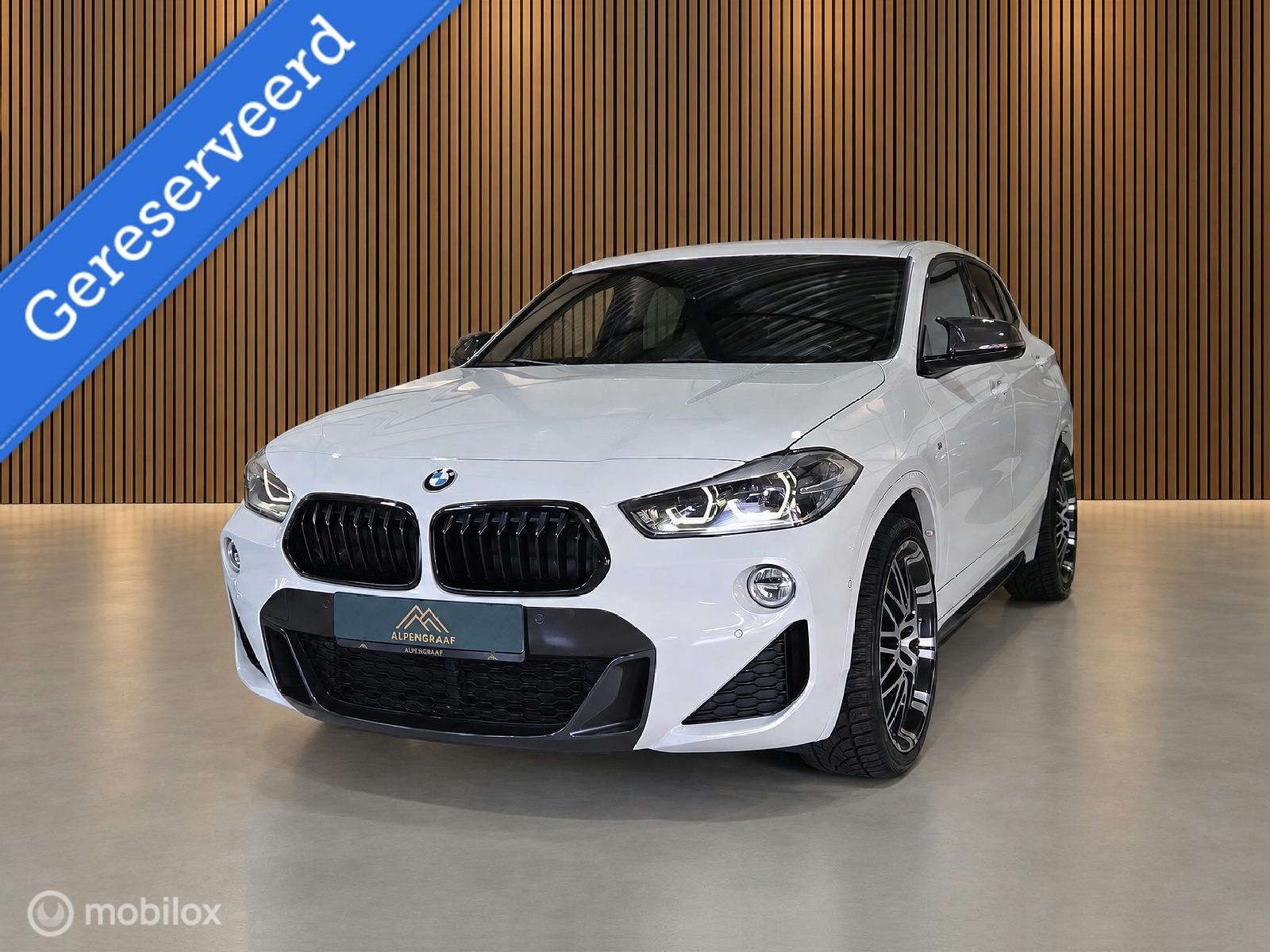 BMW X2 sDrive18i Executive M-Sport Oxigin, Dealer onderhouden, Gebruikt, Wit, Bedrijf