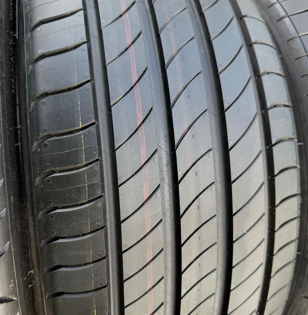 4 Stuks Michelin 215 45 18 Zomerbanden Inclusief Montage, 18 inch, 215 mm, Nieuw, Ophalen of Verzenden