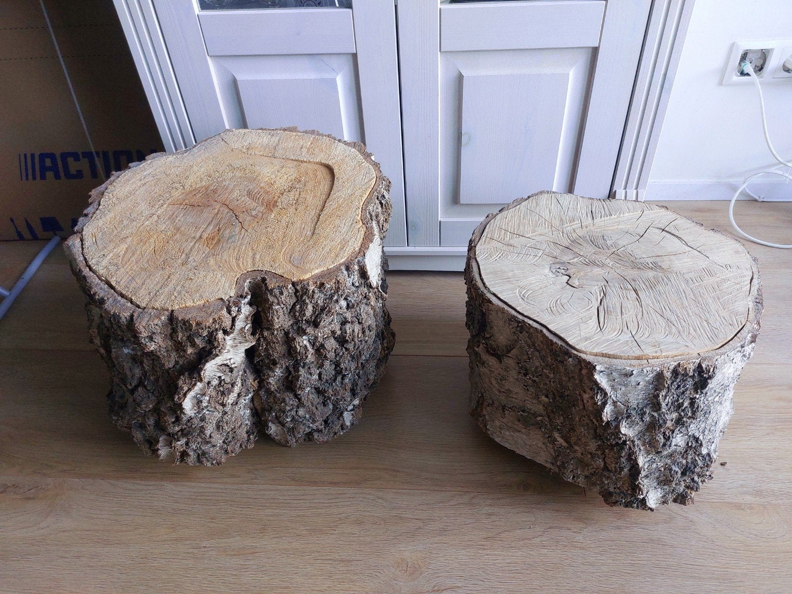 Set van 2 boomstam bijzettafels op wieltjes, Ophalen, Hout, Gebruikt, Landelijk