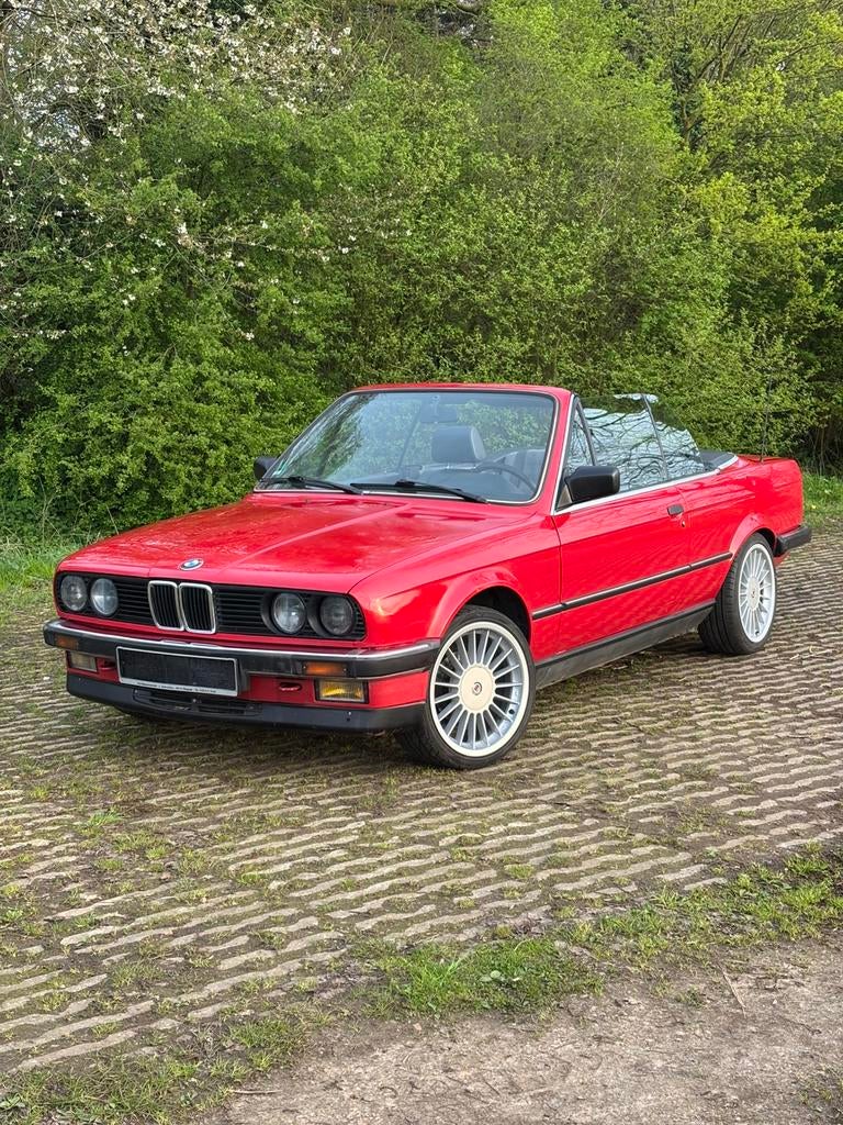 BMW E30 325i Cabrio ‘86 Belastingsvrij Zinnoberrot roestvrij, Zwart, Cabriolet, Leder en Stof, 2498 cc