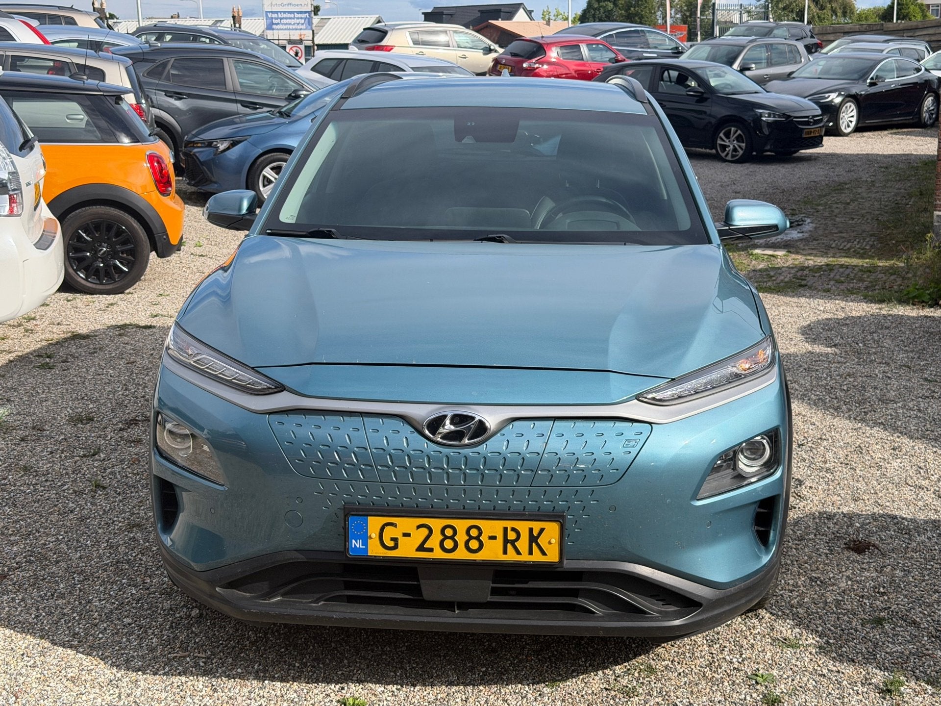 Hyundai Kona EV Premium 64 kWh 450+ Bereik 3 Fase Bomvol Opt, Auto's, Hyundai, Dealer onderhouden, Gebruikt, Zwart, 174 min