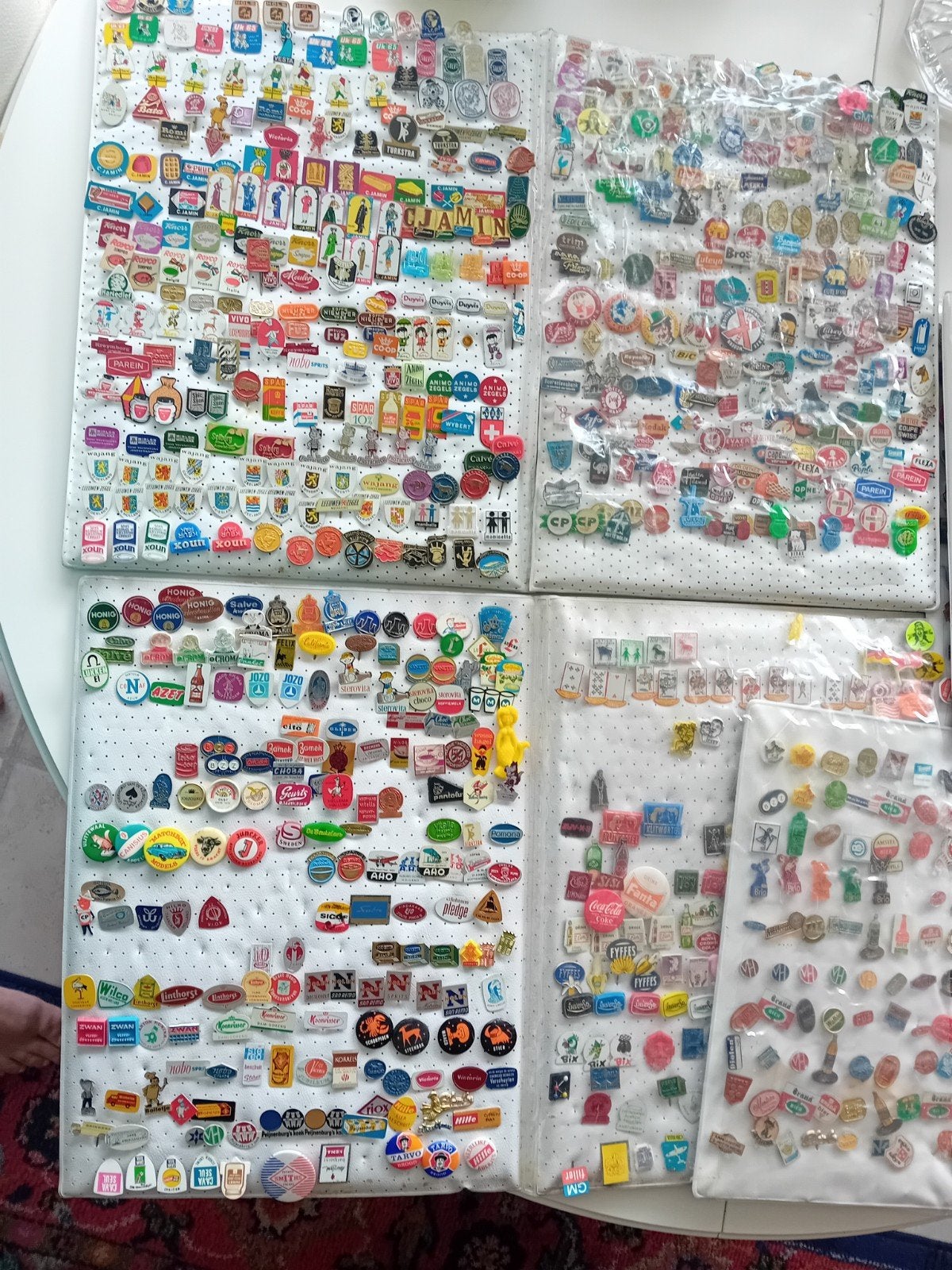 Grote verzameling vintage speldjes en pins, Ophalen of Verzenden, Gebruikt, Merk, Speldje of Pin