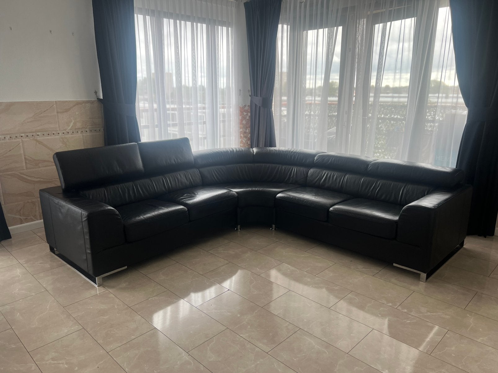 Zitform leren hoekbank 270x270 met verstelbare leuningen, Ophalen, Zo goed als nieuw, Leer