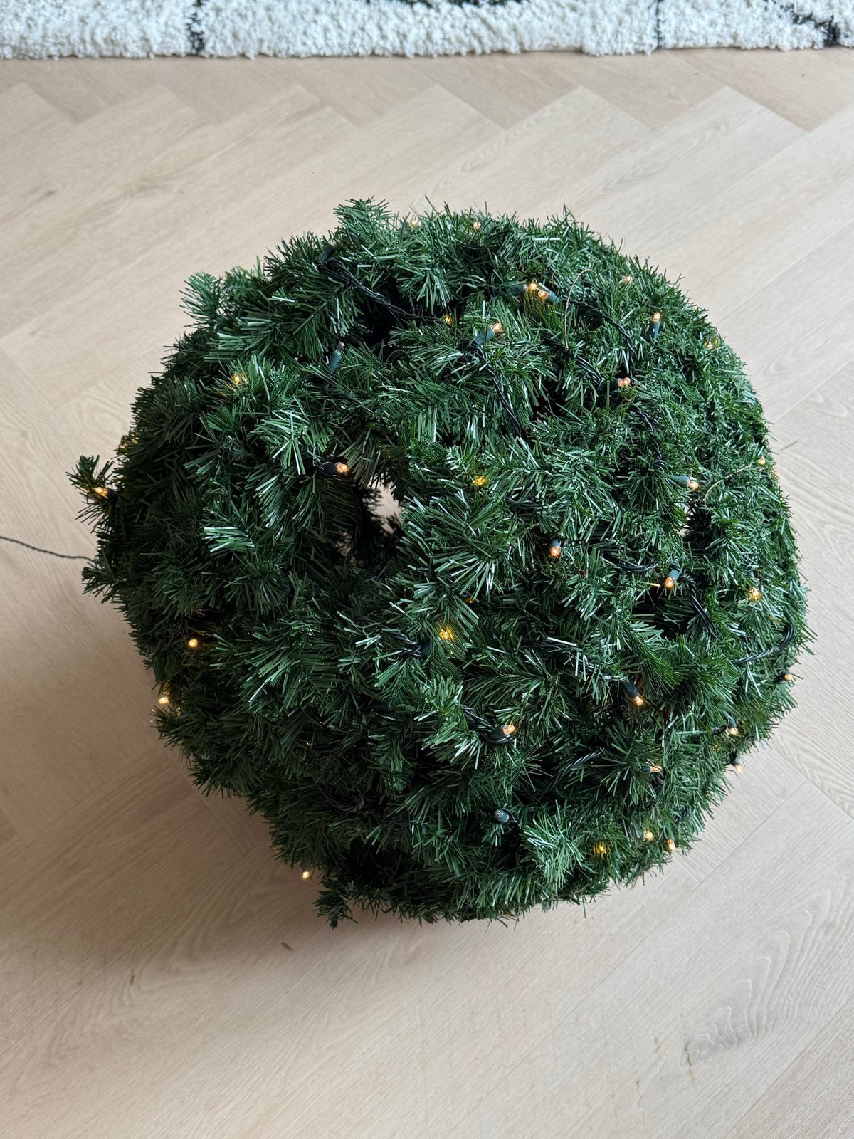 2 x Verlichte kunst kerstbol 15 euro per stuk, Diversen, Ophalen, Zo goed als nieuw