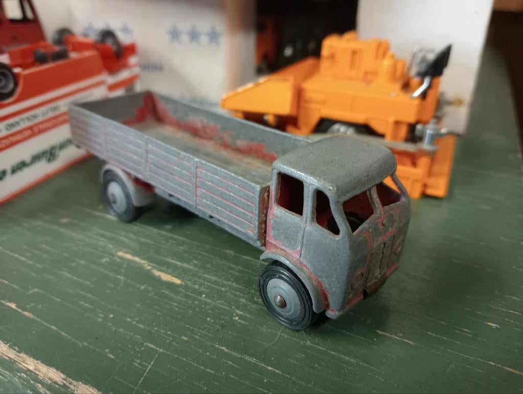 Dinky toys 420 truck, Ophalen of Verzenden, Gebruikt, Bus of Vrachtwagen