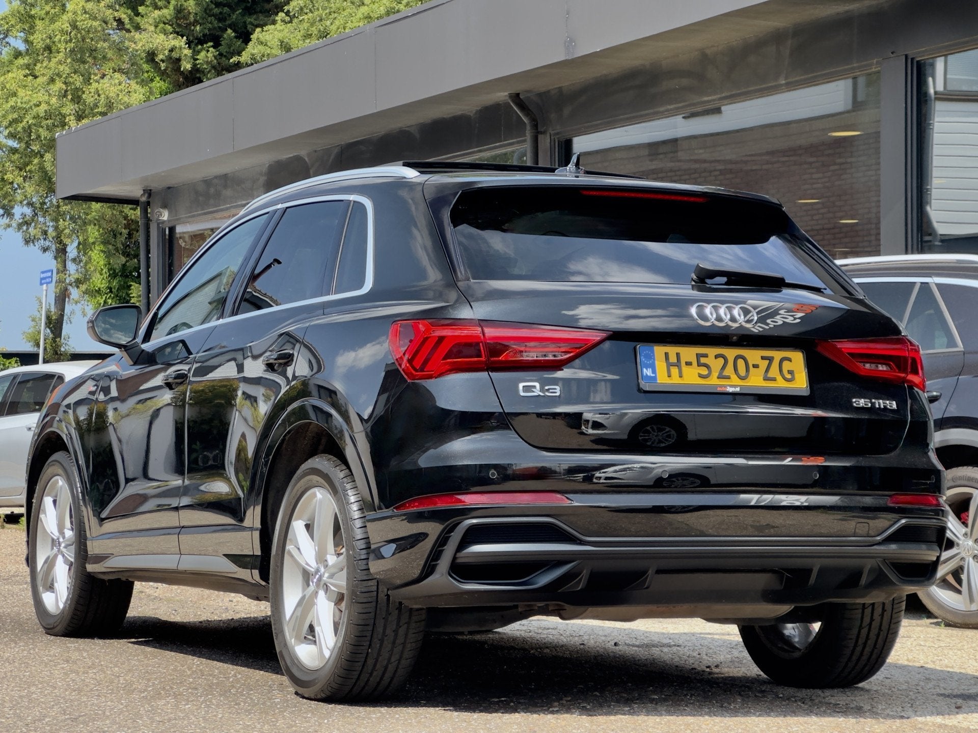 Audi Q3 35 TFSI AUT7 3x S-LINE PANODAK LEDER NAVI CAMERA DIG, Auto's, Euro 6, 4 cilinders, Zwart, Grijs