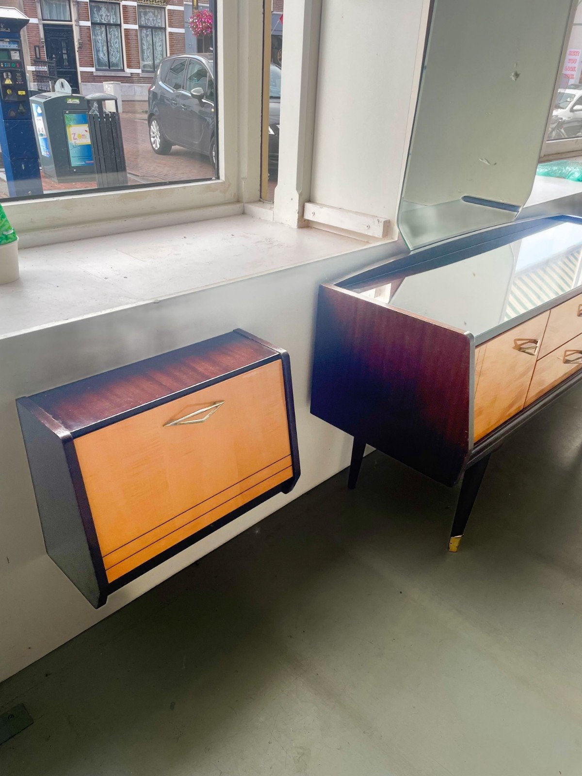 Vintage kaptafel /dressoir⁹ 2 bijpassende zwevende wandkastj, Gebruikt, 100 tot 150 cm, 50 tot 100 cm, Ophalen of Verzenden