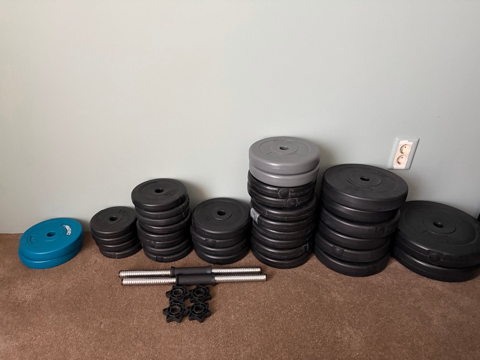Gewichtschijven en halterset voor krachttraining, Sport en Fitness, Fitnessmaterialen, Ophalen, Gebruikt, Armen, Halterschijven