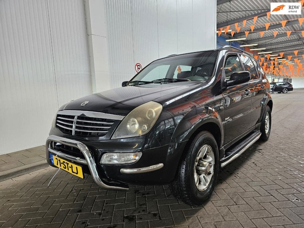 SsangYong Rexton RX 230, Gebruikt, 4 cilinders, 150 pk, Zwart