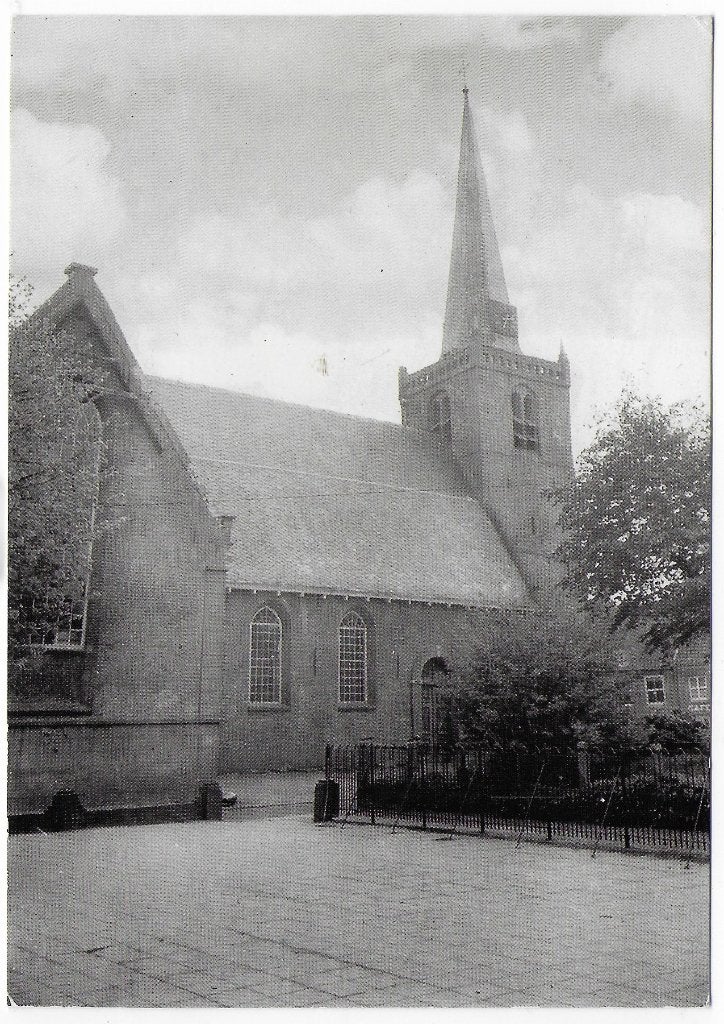 Lexmond Ned Herv Kerk Gelopen Ansichtkaart ( B8216), Ophalen of Verzenden, 1980 tot heden, Gelopen