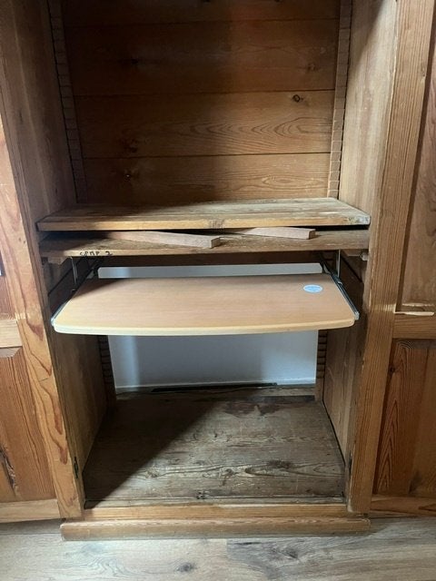 oud grenen kast ,ook computerkast uitschuifbaaar, Ophalen, Gebruikt, Oud grenen, 120 tot 170 cm