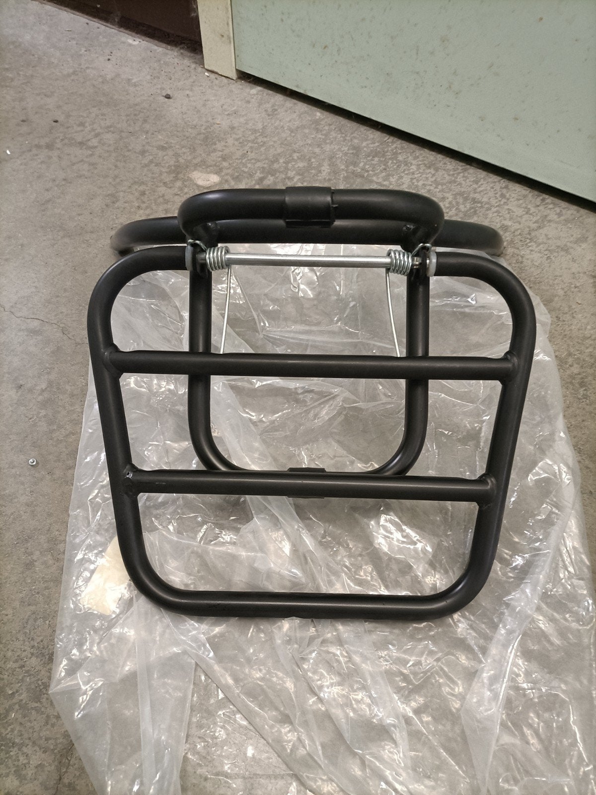 Nieuw bagagerek voor brommer - ongebruikt, Fietsen en Brommers, Ophalen, Nieuw