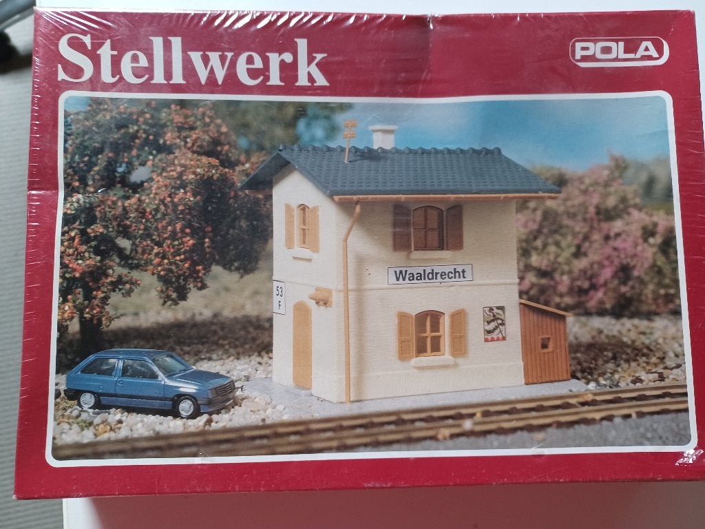 Nieuw Pola H0 553 seinhuis Stellwerk Modelbouw Faller, Kibri, Overige merken, Gelijkstroom of Wisselstroom, Brug, Tunnel of Gebouw