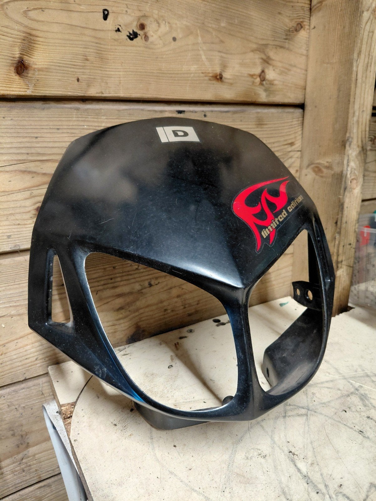 Derbi DRD Limited Edition koplampkap, Ophalen