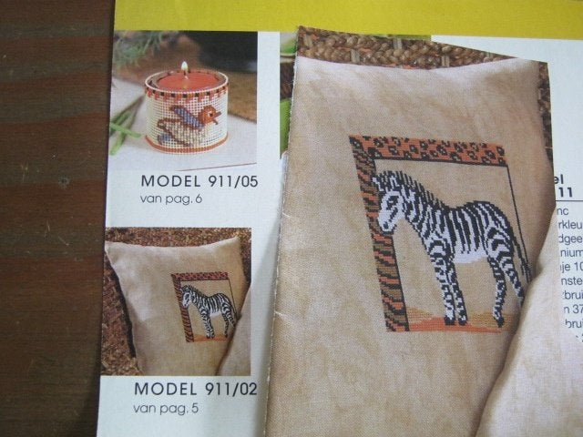 Borduurpatroon  Zebra en vogeltje  nr 8377 do, Verzenden, Nieuw, Handborduren, Patroon