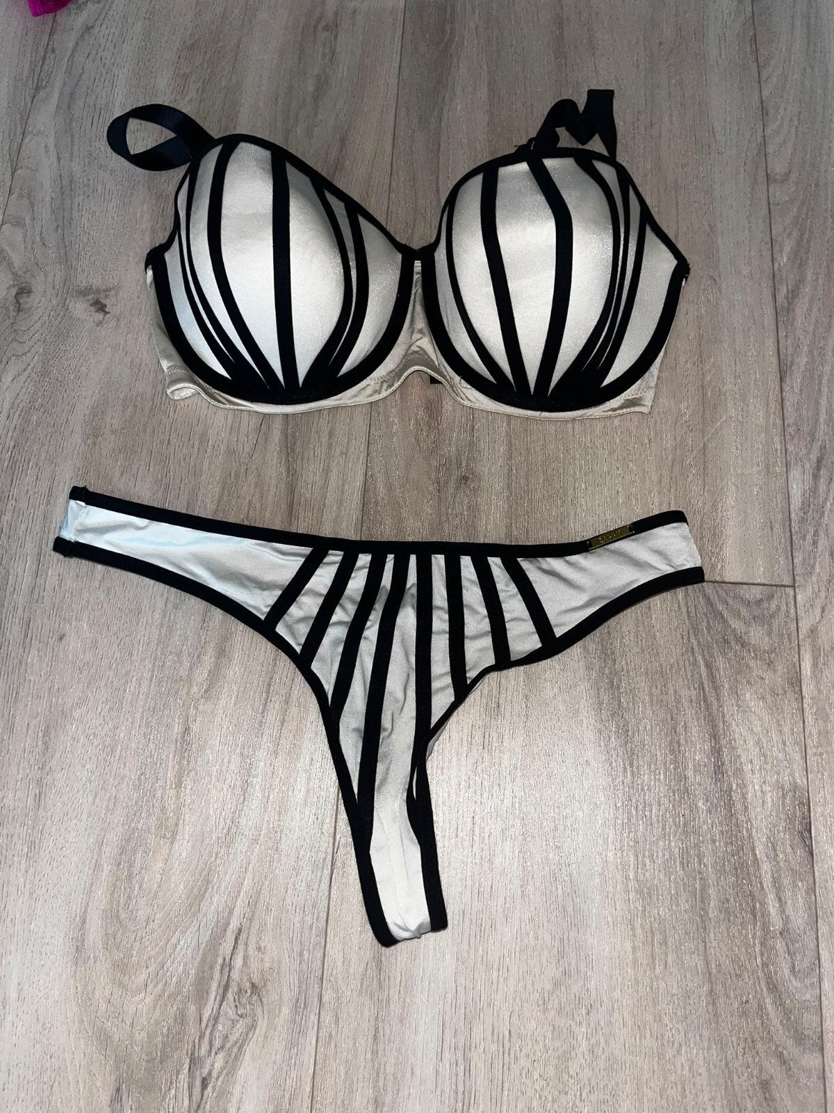Sapph BH set 75D / M - Zwart/Wit, Sapph, Ophalen of Verzenden, Wit, Setje