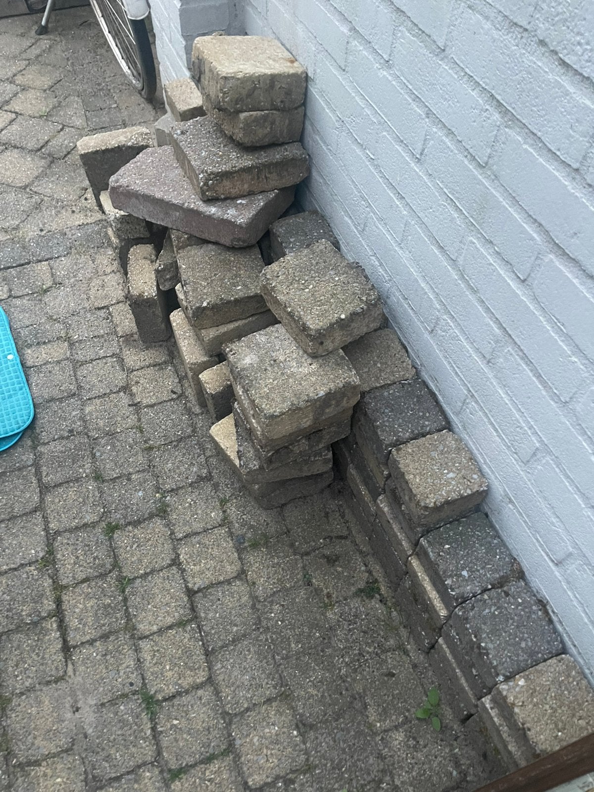 GRATIS OPHALEN RAAMSDONKSVEER | STENEN VERSCHILLENDE MATEN, Ophalen, Gebruikt, Beton, Klinkers
