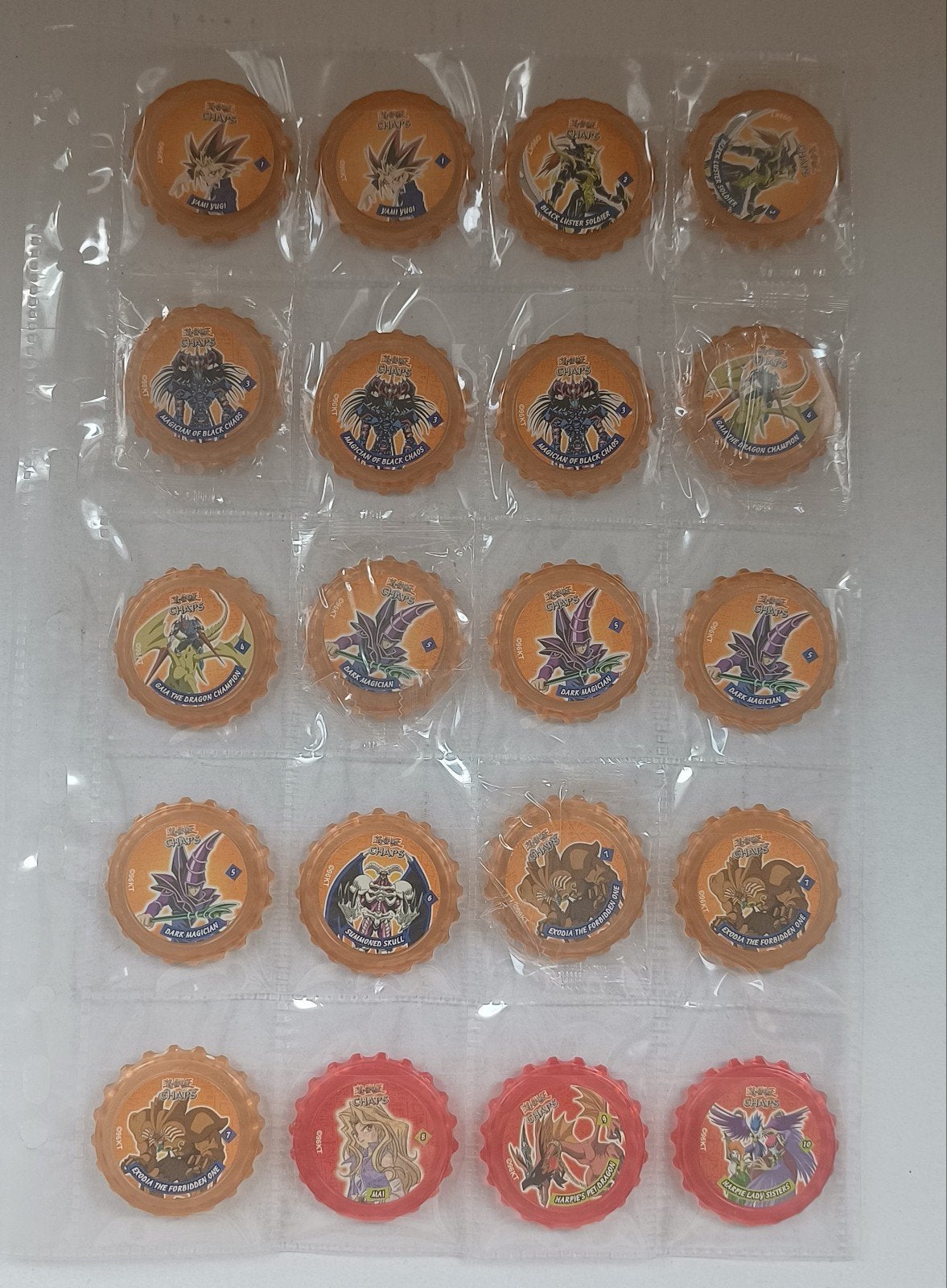 Yu-Gi-Oh! Flippo's / Pogs Collectie (76 stuks), Ophalen of Verzenden, Zo goed als nieuw