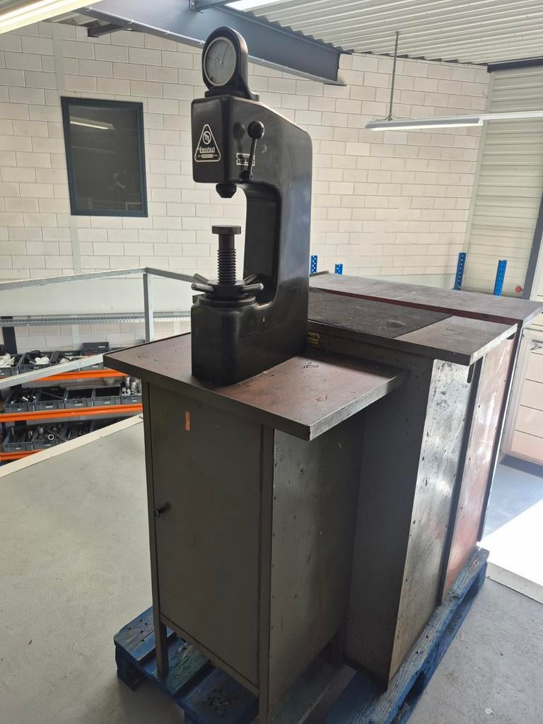 Emcotest Hardheidsmeter, Ophalen