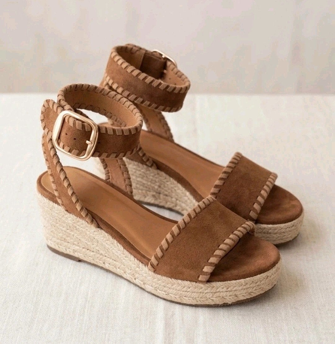 Bruine suède sandalen Omoda blokhak maat 37 nieuw, Kleding | Dames, Bruin, Omoda, Nieuw, Sandalen of Muiltjes