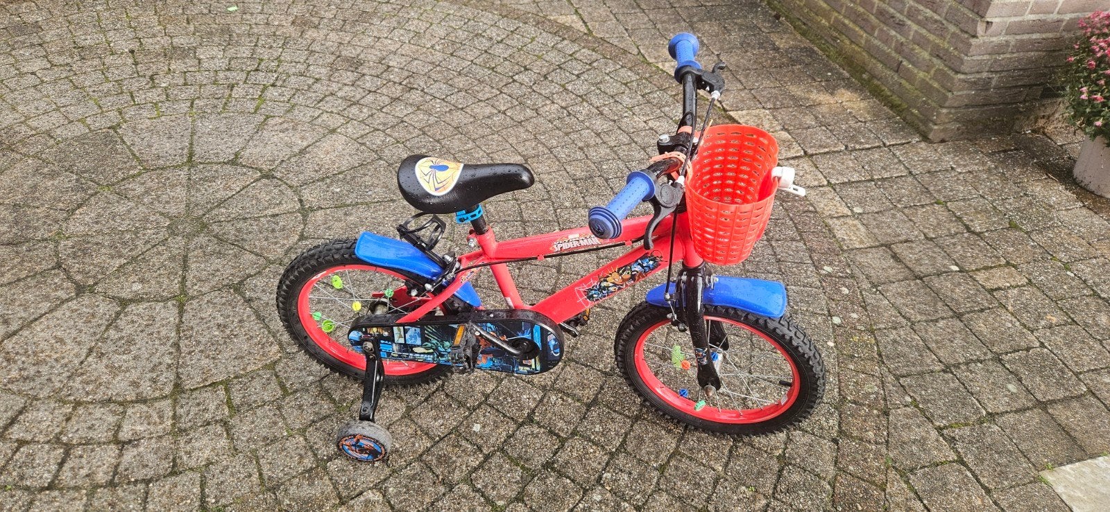 Kinderfiets Spiderman 16 inch met zijwieltjes, Ophalen, Zijwieltjes, Velgrem, Spiderman