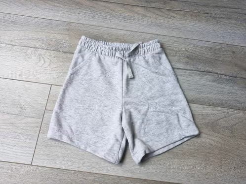 Korte lichtgrijze broek Maat 86 h, Broekje, Onbekend, Ophalen of Verzenden, Zo goed als nieuw