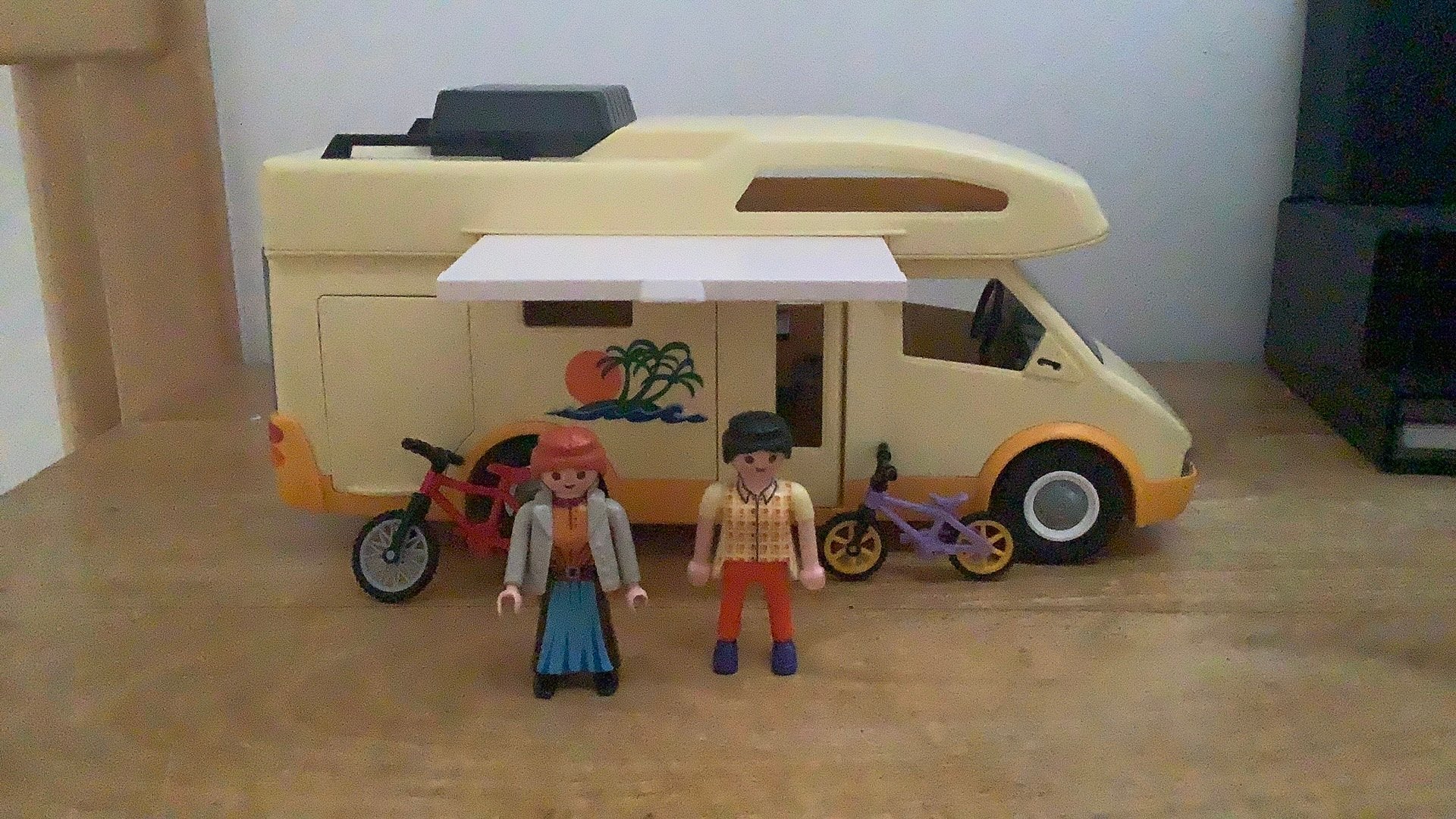 Playmobil camper, Kinderen en Baby's, Speelgoed | Playmobil, Ophalen of Verzenden, Zo goed als nieuw